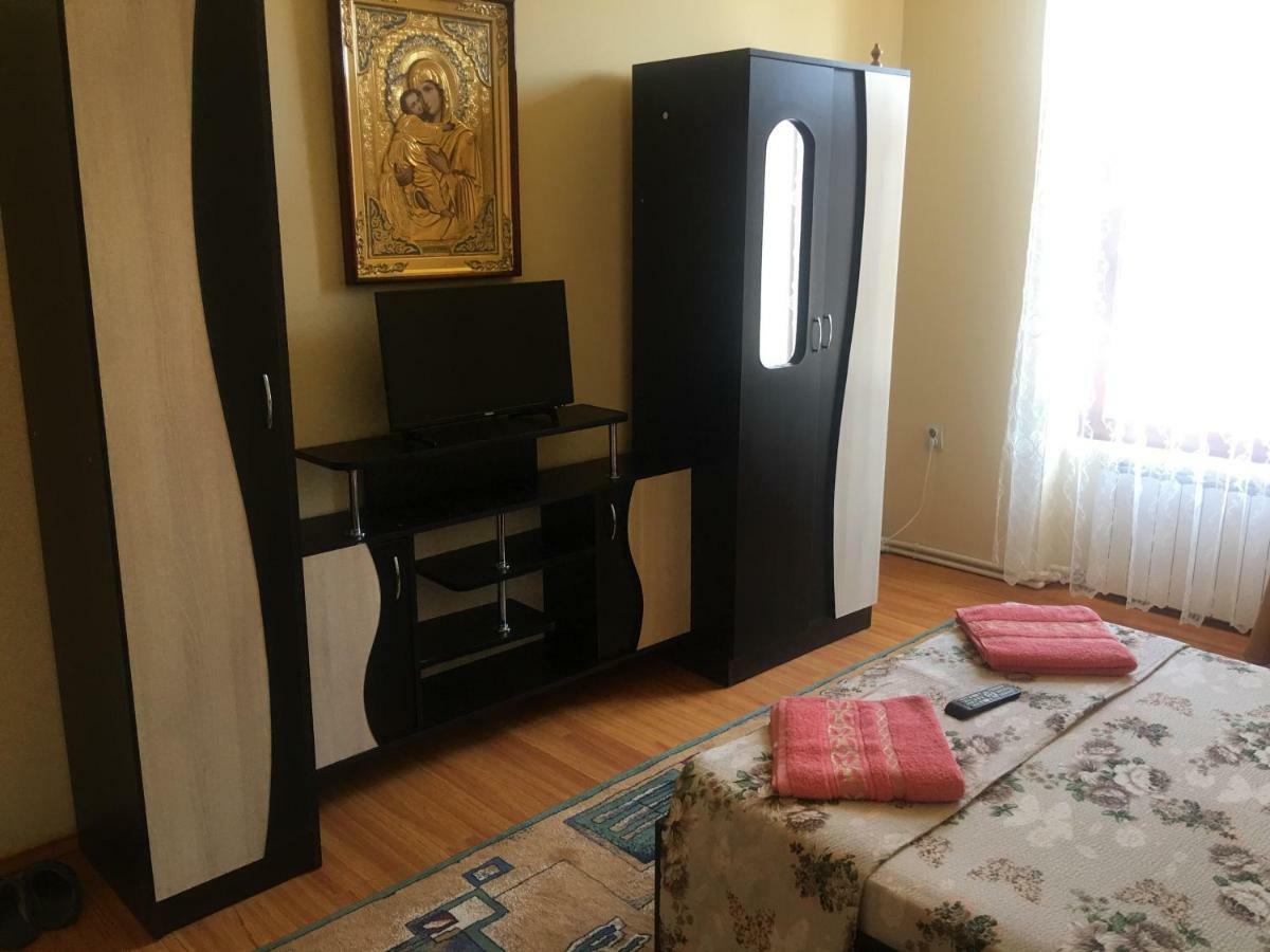 Готель Casa Ovi Si Simo Хацег Екстер'єр фото